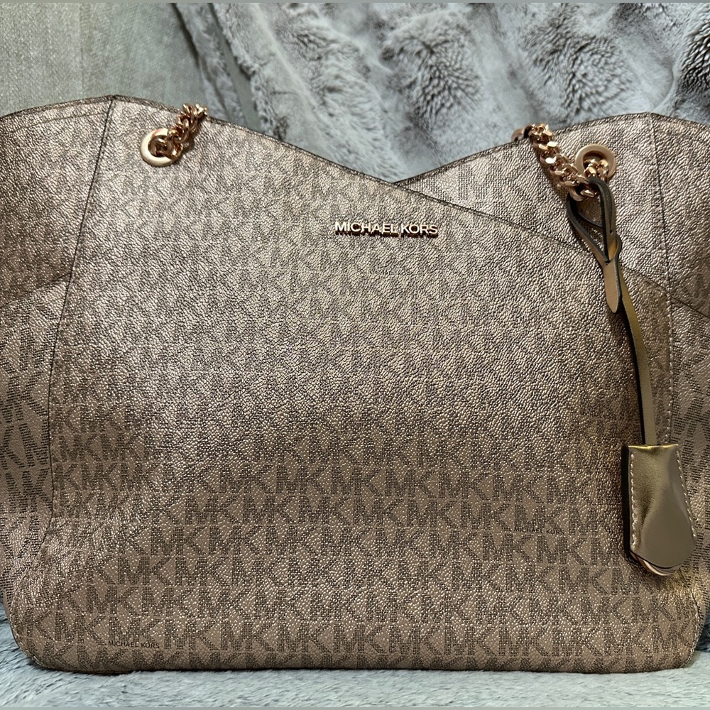 Michael Kors Jet Set Logo Chain LG Shoulder Bag Pink